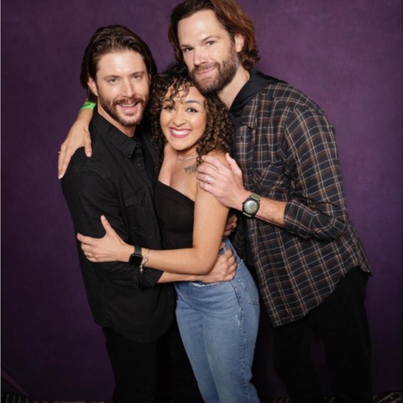 Classic Blue Women's Jeans - Picture 6 of 6